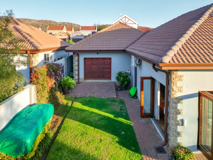 3 Bedroom Property for Sale in Meerhof North West